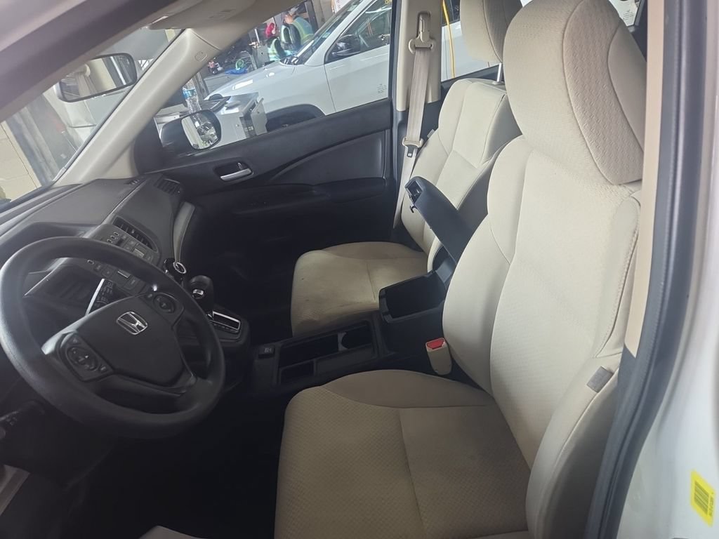 Used 2016 Honda CR-V LX image 3