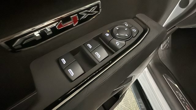 Used 2025 GMC Sierra 1500 AT4X AWD/4WD image 10