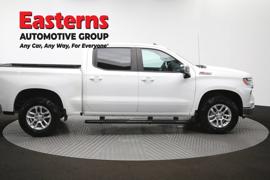 Used 2023 Chevrolet Silverado 1500 LT AWD/4WD image 42