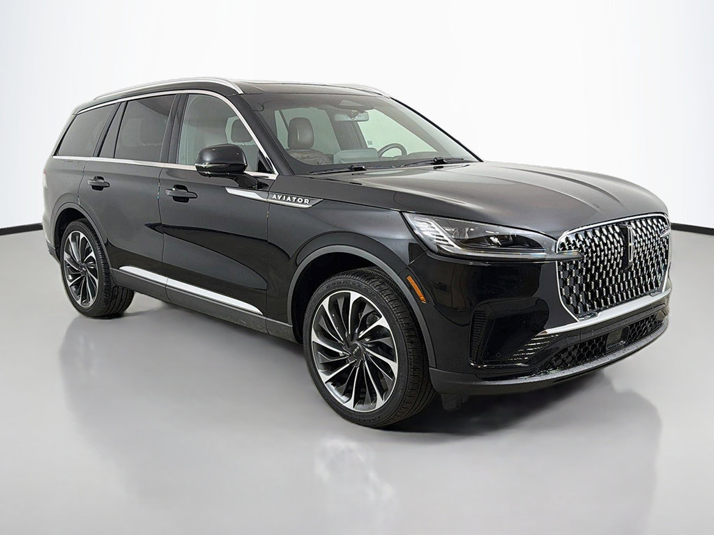 Used 2025 Lincoln Aviator Reserve w/ Illumination Package AWD/4WD image 2