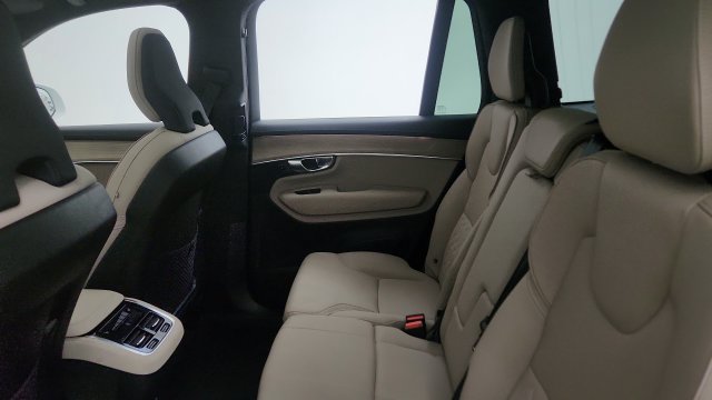Used 2026 Volvo XC90 B6 Plus AWD/4WD image 47
