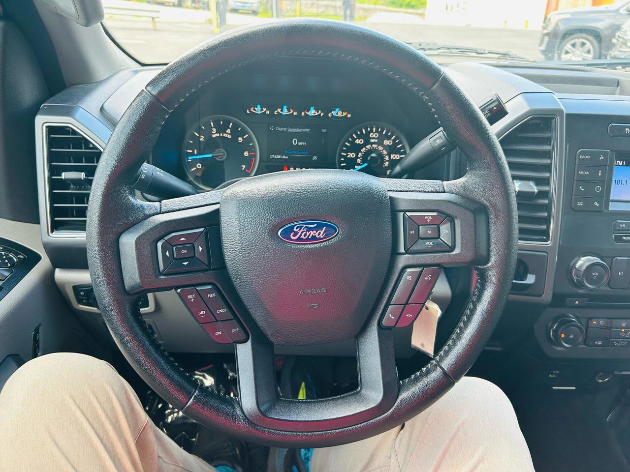 Used 2018 Ford F150 XLT w/ Equipment Group 301A Mid RWD image 18