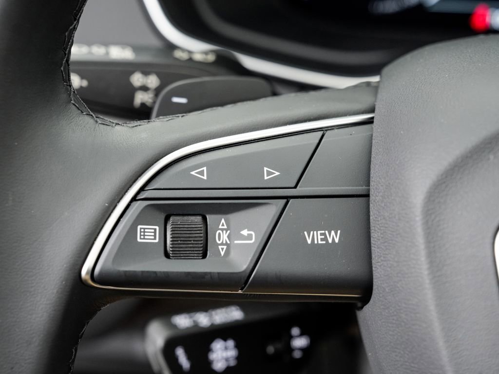 Certified 2025 Audi Q5 2.0T Premium Plus w/ Premium Plus Package image 12
