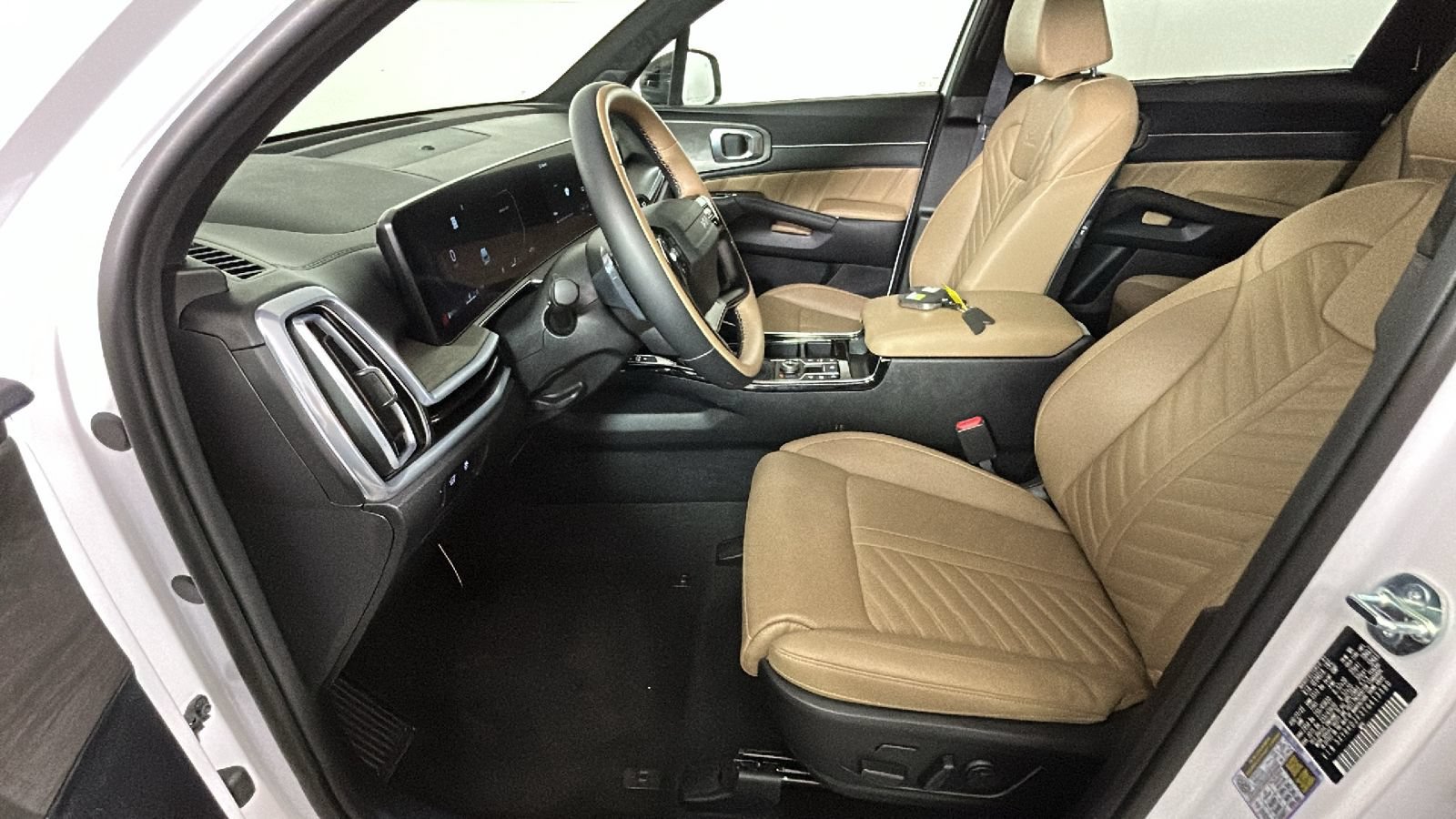 Used 2026 Kia Sorento SX Prestige w/ Olive Brown Leather Package AWD/4WD image 14