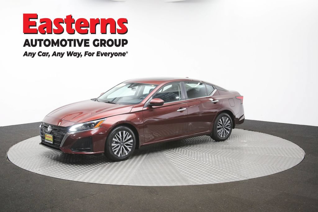 Used 2023 Nissan Altima 2.5 SV w/ SV Premium Package FWD image 61