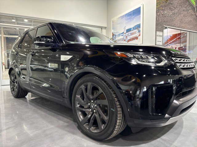 Used 2018 Land Rover Discovery HSE AWD/4WD image 21