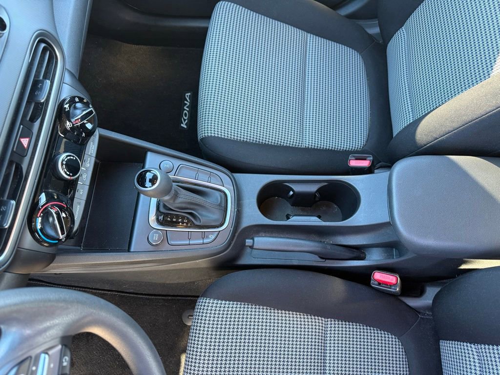Certified 2023 Hyundai Kona SE w/ Cargo Package image 20