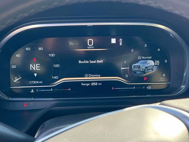 Used 2023 GMC Yukon XL SLT image 14