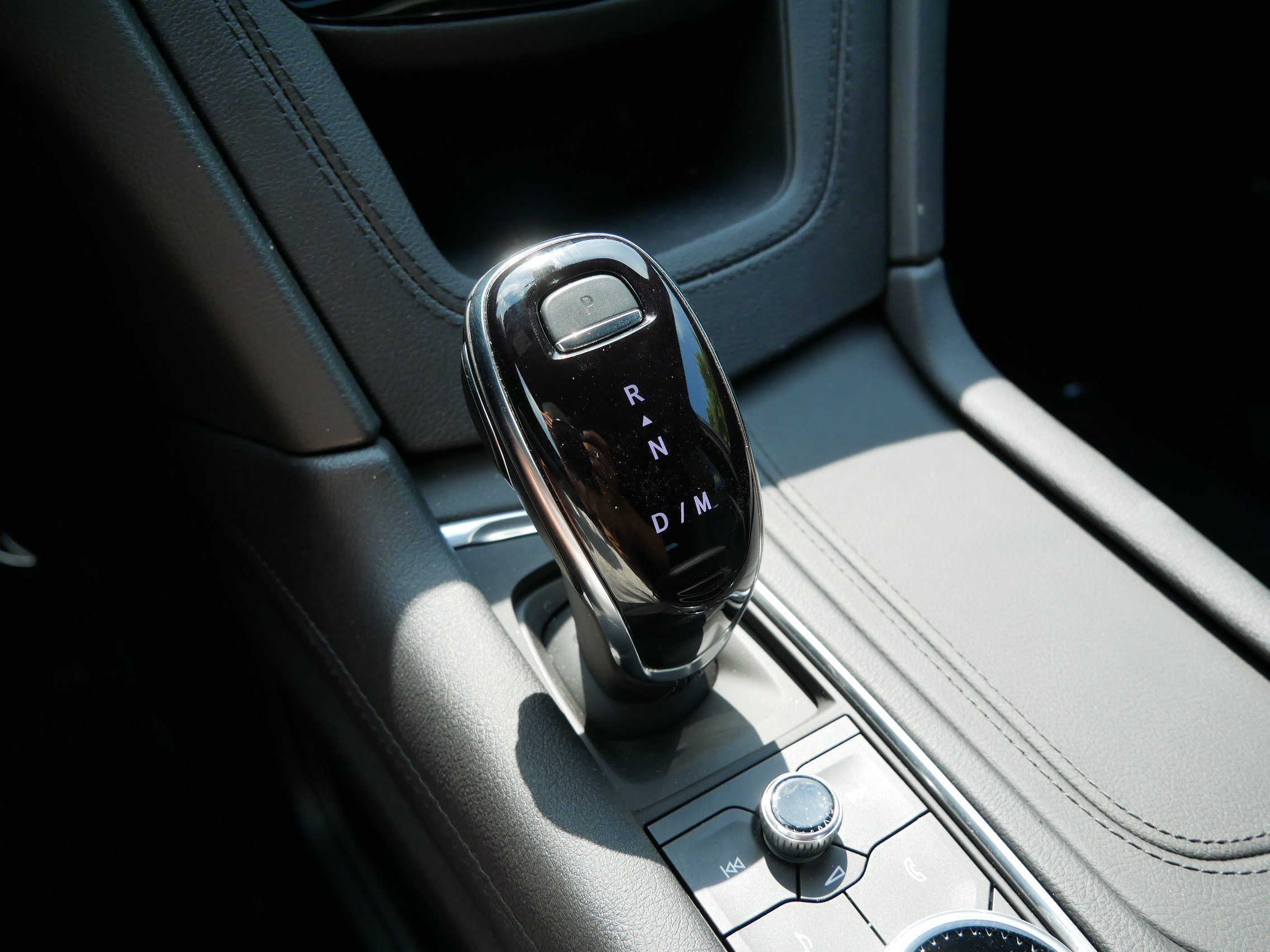 Used 2025 Cadillac XT6 Luxury FWD image 24