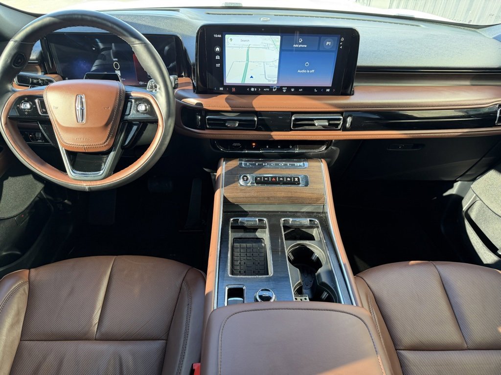 Used 2025 Lincoln Aviator Reserve w/ Jet Appearance Package image 13