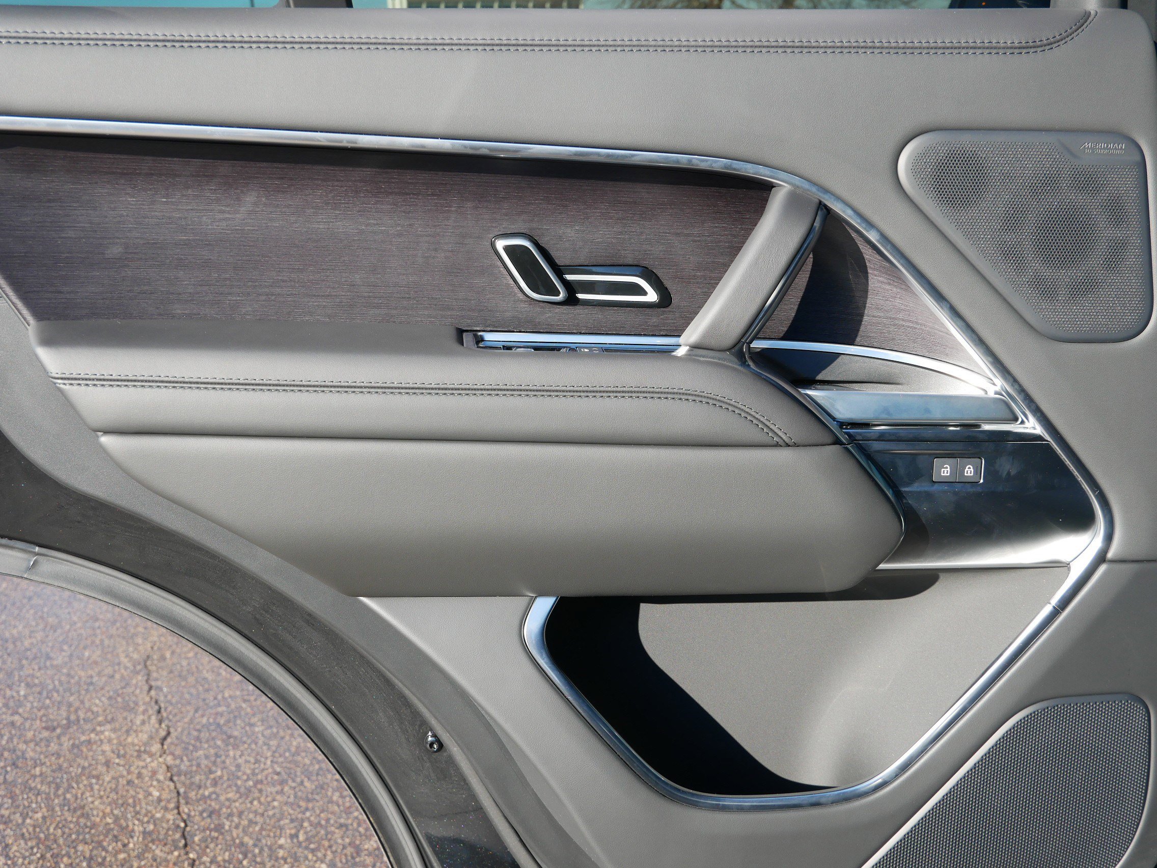 New 2026 Land Rover Range Rover SE AWD/4WD image 6