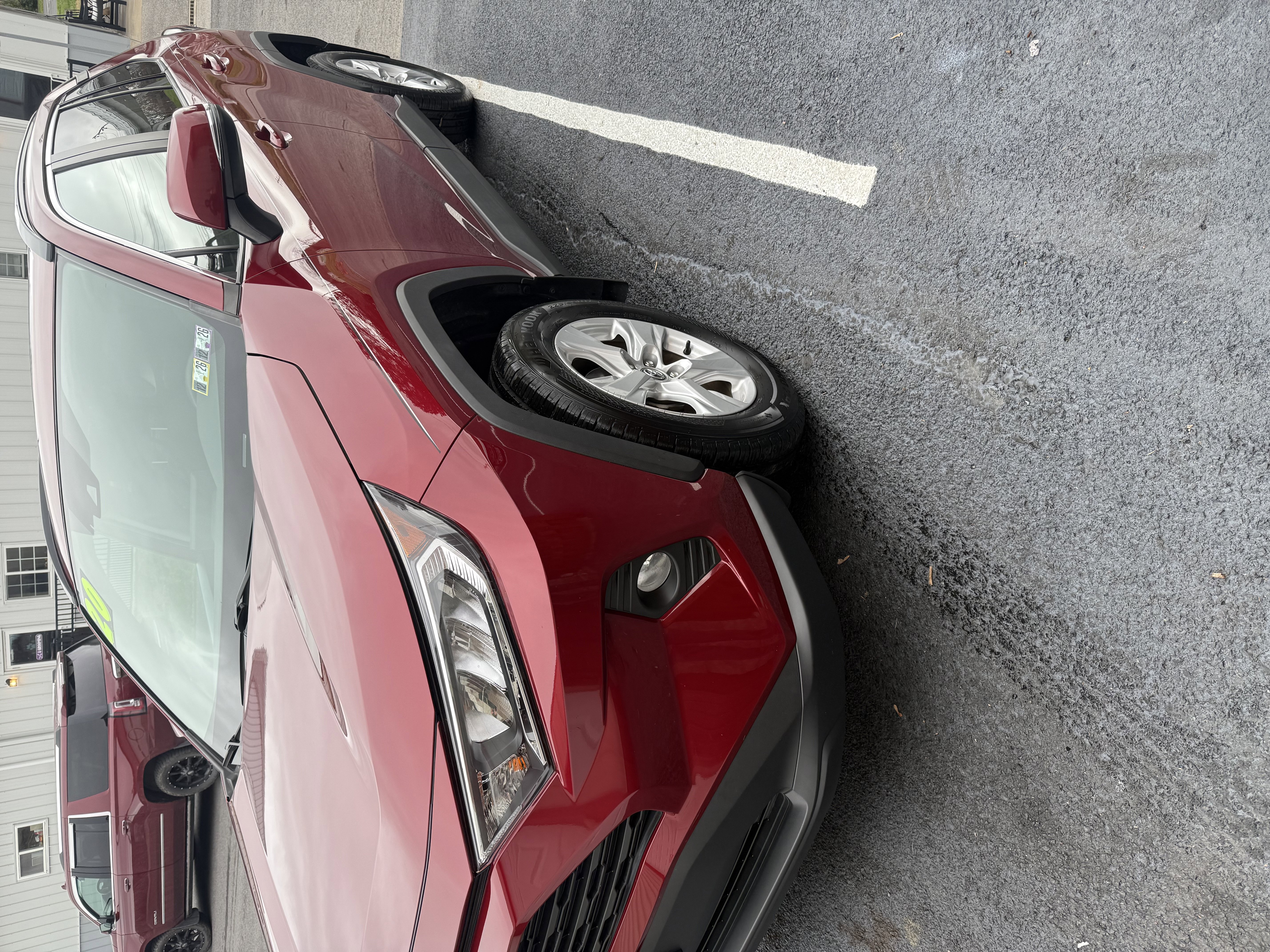 Used 2020 Toyota RAV4 XLE image 2