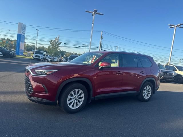 Used 2025 Toyota Grand Highlander AWD image 3