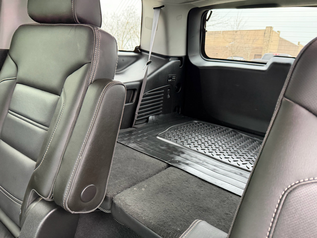 Used 2019 GMC Yukon Denali w/ Denali Ultimate Package image 15