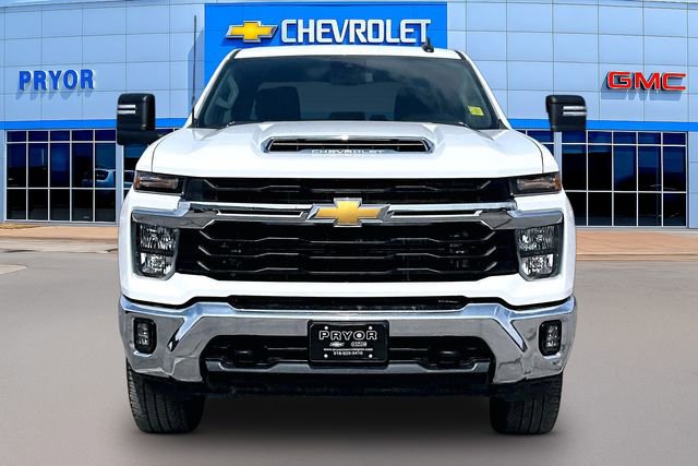 Used 2025 Chevrolet Silverado 2500 LT w/ Convenience Package image 2