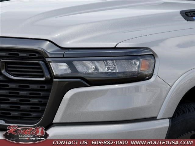 New 2026 RAM 1500 4x4 Crew Cab image 11