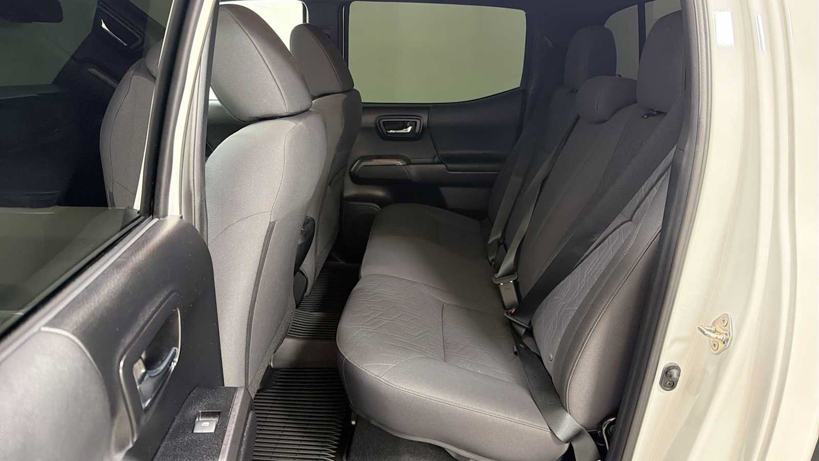 Certified 2019 Toyota Tacoma TRD Sport w/ Technology Package AWD/4WD image 24