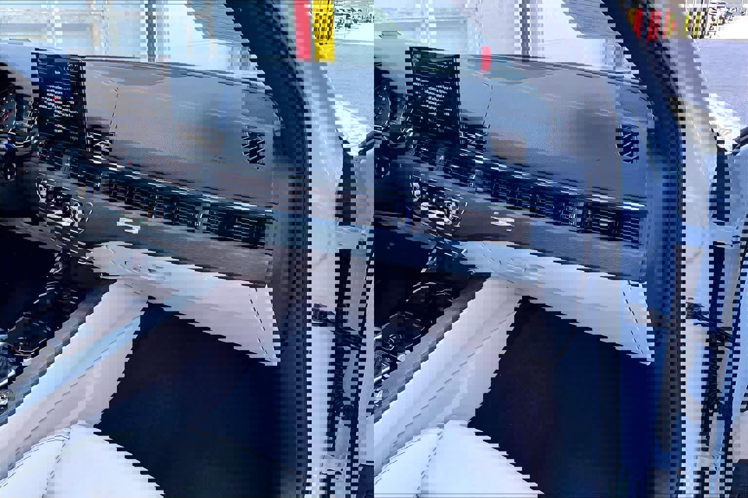 Used 2023 Audi A4 2.0T Premium w/ Convenience Package image 19