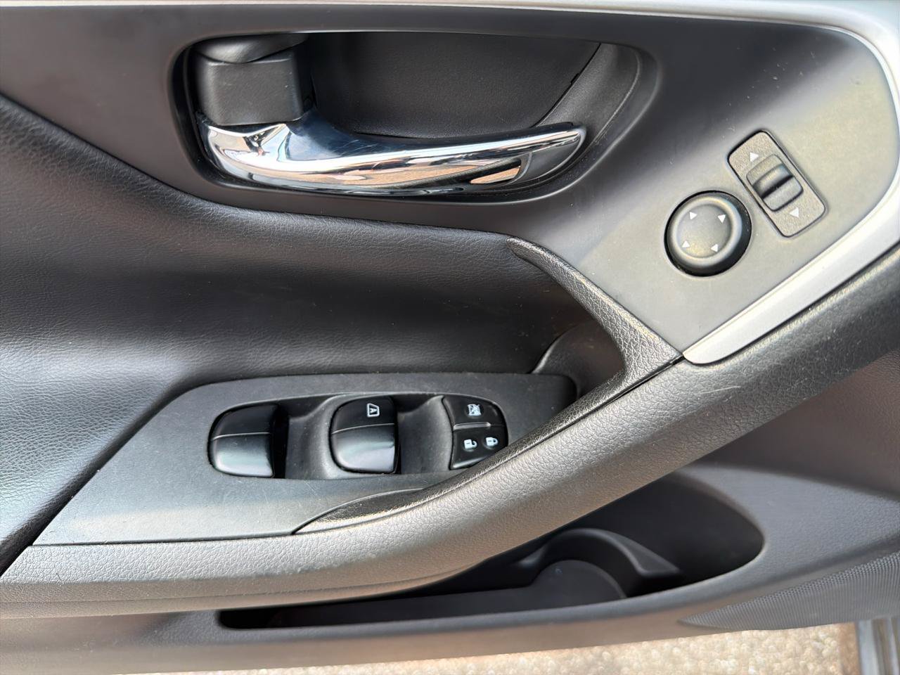 Used 2018 Nissan Altima 2.5 SV FWD image 28