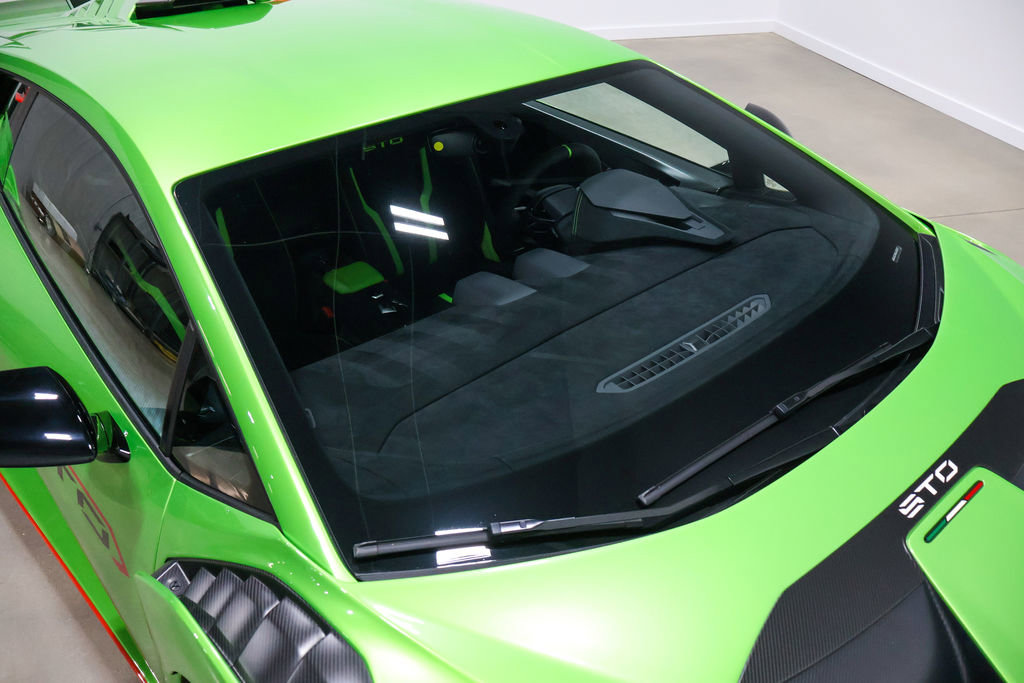 Used 2022 Lamborghini Huracan STO image 57