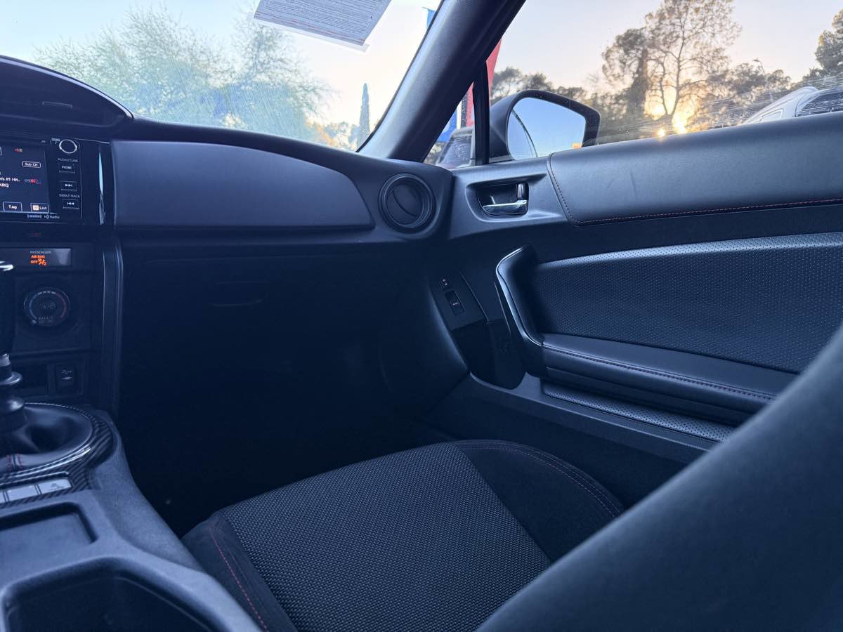 Used 2018 Subaru BRZ Premium image 21