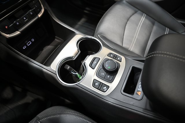 Used 2022 GMC Terrain Denali w/ LPO, Floor Liner Package image 18