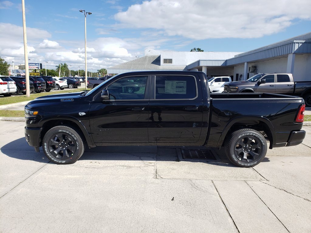 New 2026 RAM 1500 4x4 Crew Cab image 3