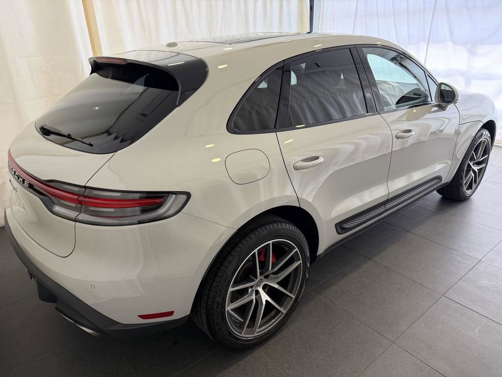Used 2023 Porsche Macan S image 8