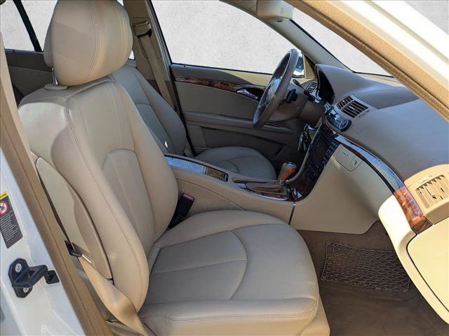 Used 2009 Mercedes-Benz E 350 Sedan image 22