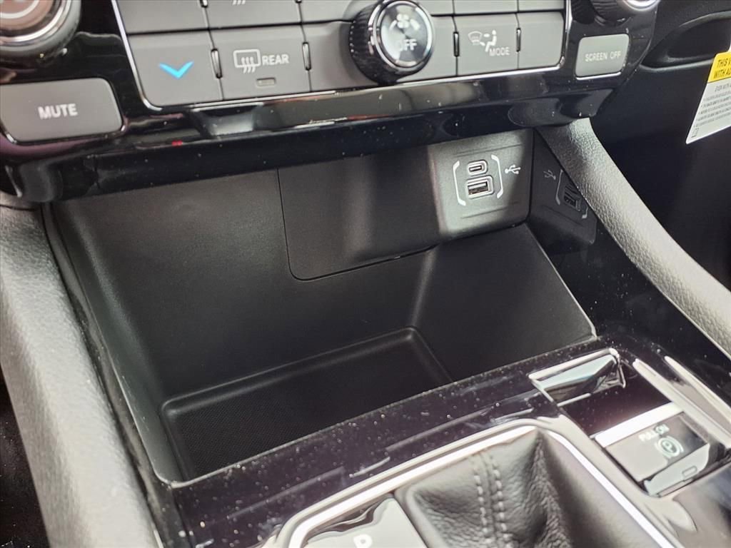 New 2026 Jeep Compass Latitude image 8