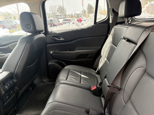 Used 2023 GMC Acadia SLT image 3