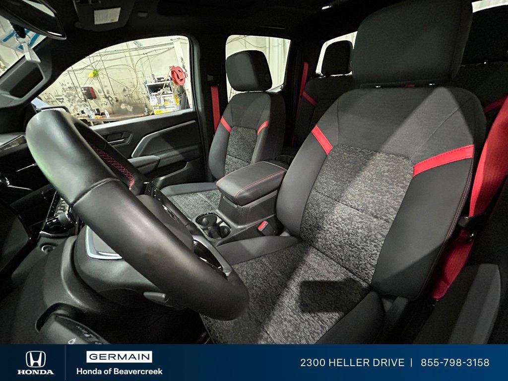 Used 2024 Chevrolet Colorado Z71 w/ Z71 Convenience Package 2 AWD/4WD image 26