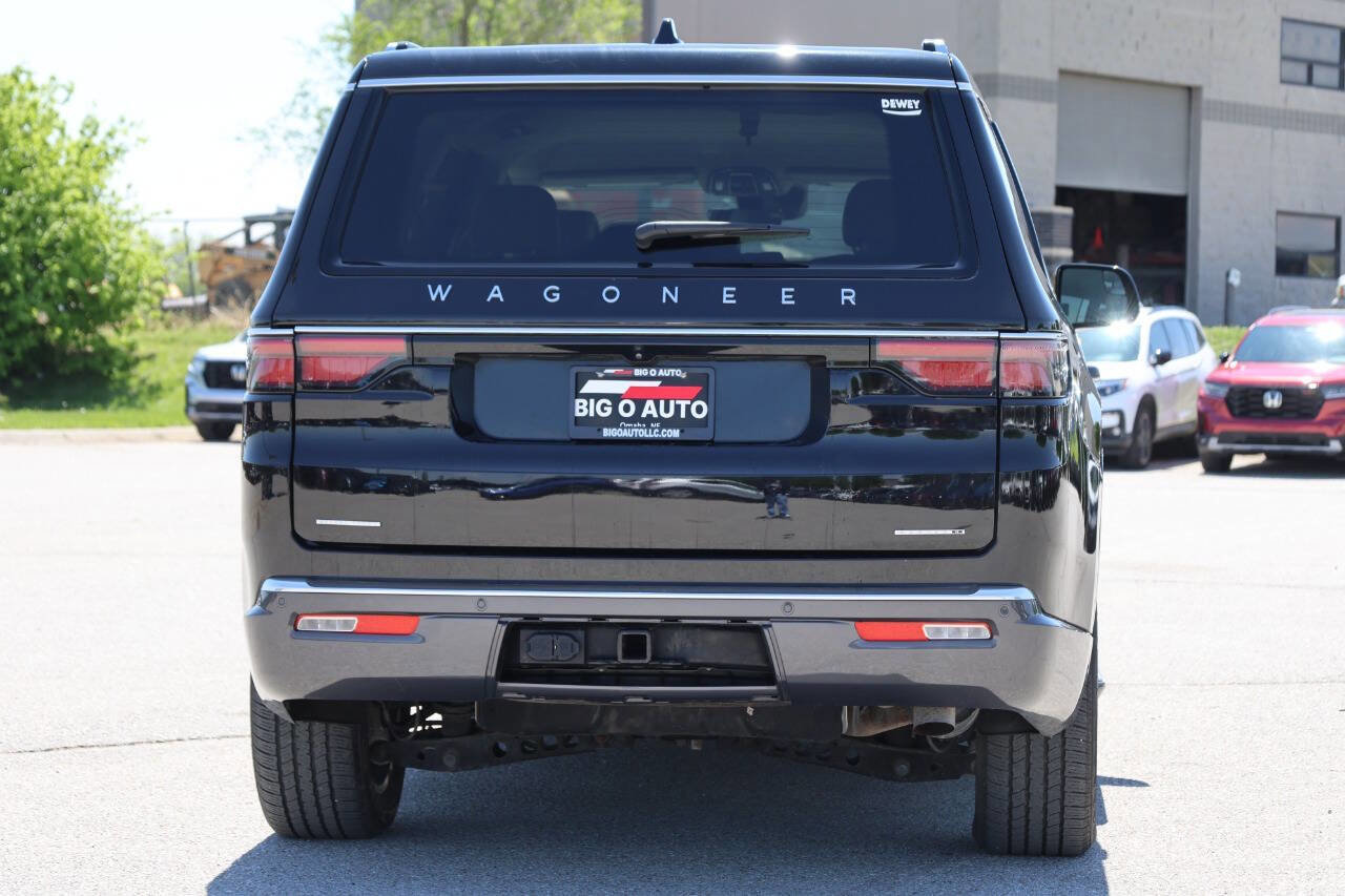 Used 2022 Jeep Wagoneer Series II AWD/4WD image 10