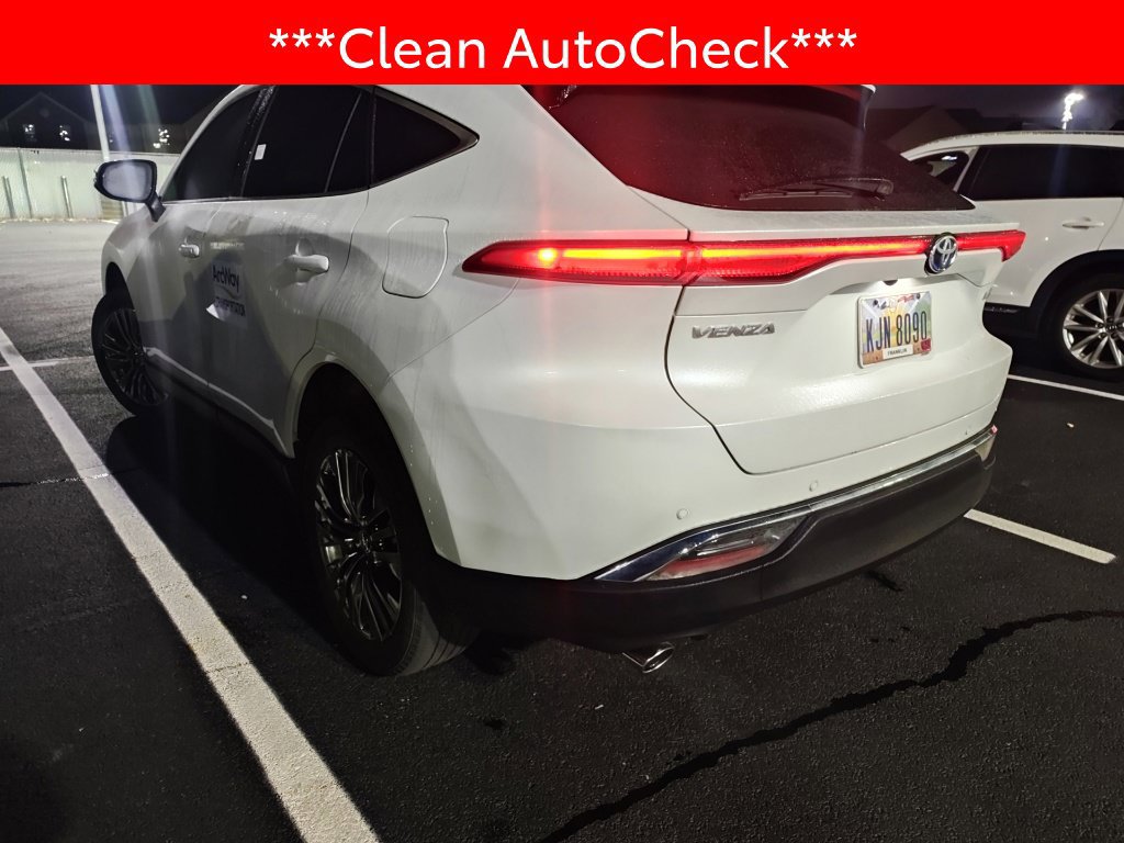 Used 2024 Toyota Venza Limited AWD/4WD image 4