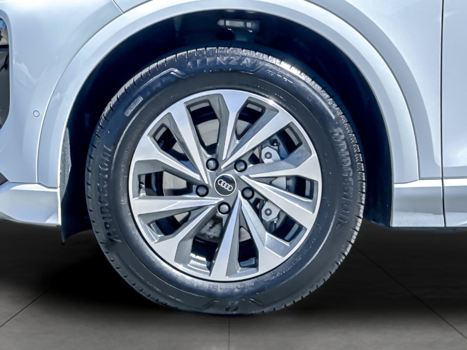 Certified 2025 Audi Q6 e-tron Premium Plus AWD/4WD image 26