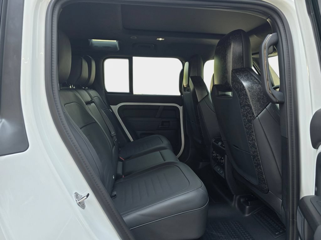 New 2026 Land Rover Defender 110 OCTA AWD/4WD image 11