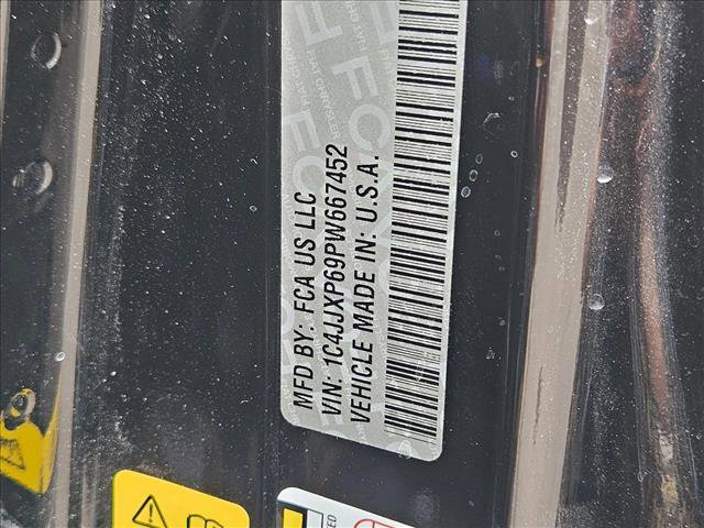 Used 2023 Jeep Wrangler Unlimited Sahara image 14