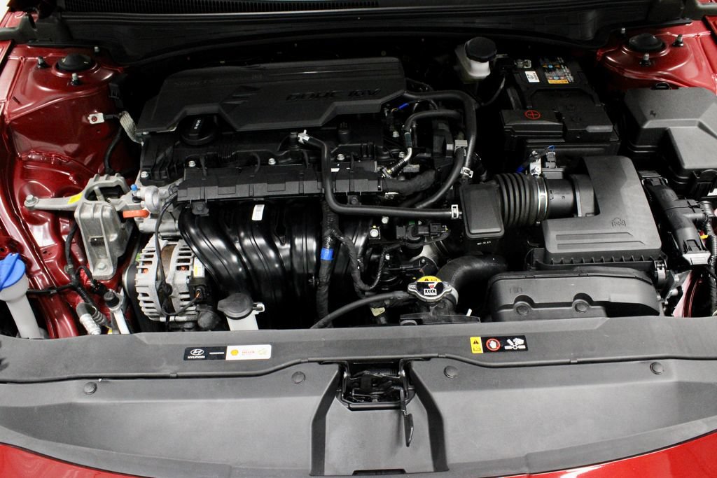 Used 2024 Hyundai Elantra SE FWD image 16