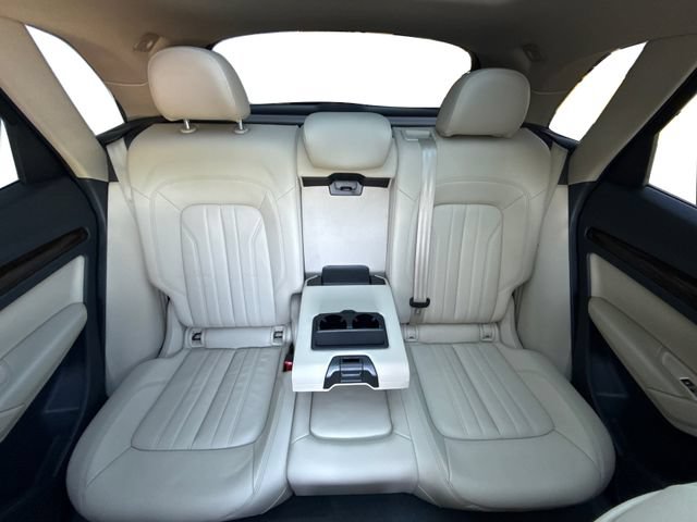 Used 2019 Audi Q5 2.0T Premium w/ Convenience Package AWD/4WD image 16
