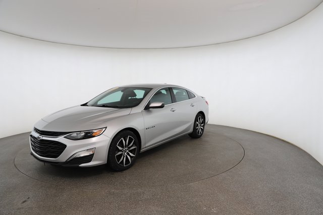 Used 2020 Chevrolet Malibu RS image 2