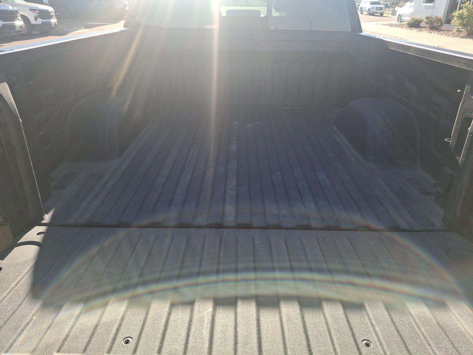 Used 2024 GMC Sierra 1500 Elevation w/ Elevation Premium Package AWD/4WD image 9