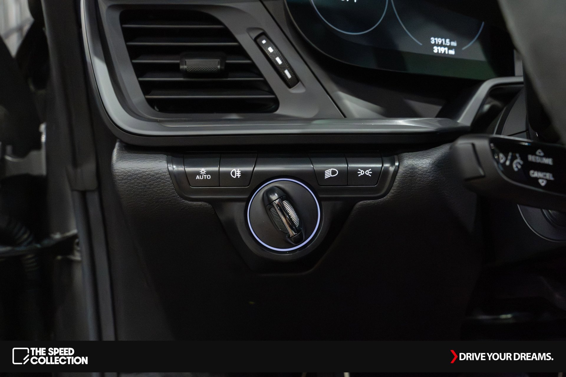 Used 2024 Porsche 911 Targa 4 GTS w/ Premium Package image 25