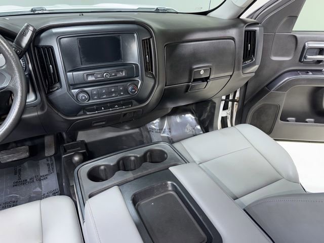 Used 2018 Chevrolet Silverado 1500 W/T AWD/4WD image 21