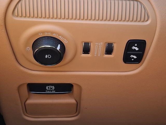 Used 2023 Jeep Grand Wagoneer Series III image 25