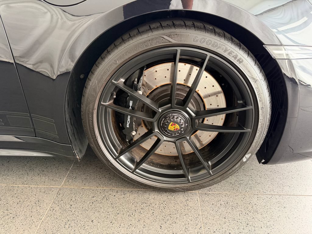 Certified 2024 Porsche 911 Carrera 4 GTS AWD/4WD image 13