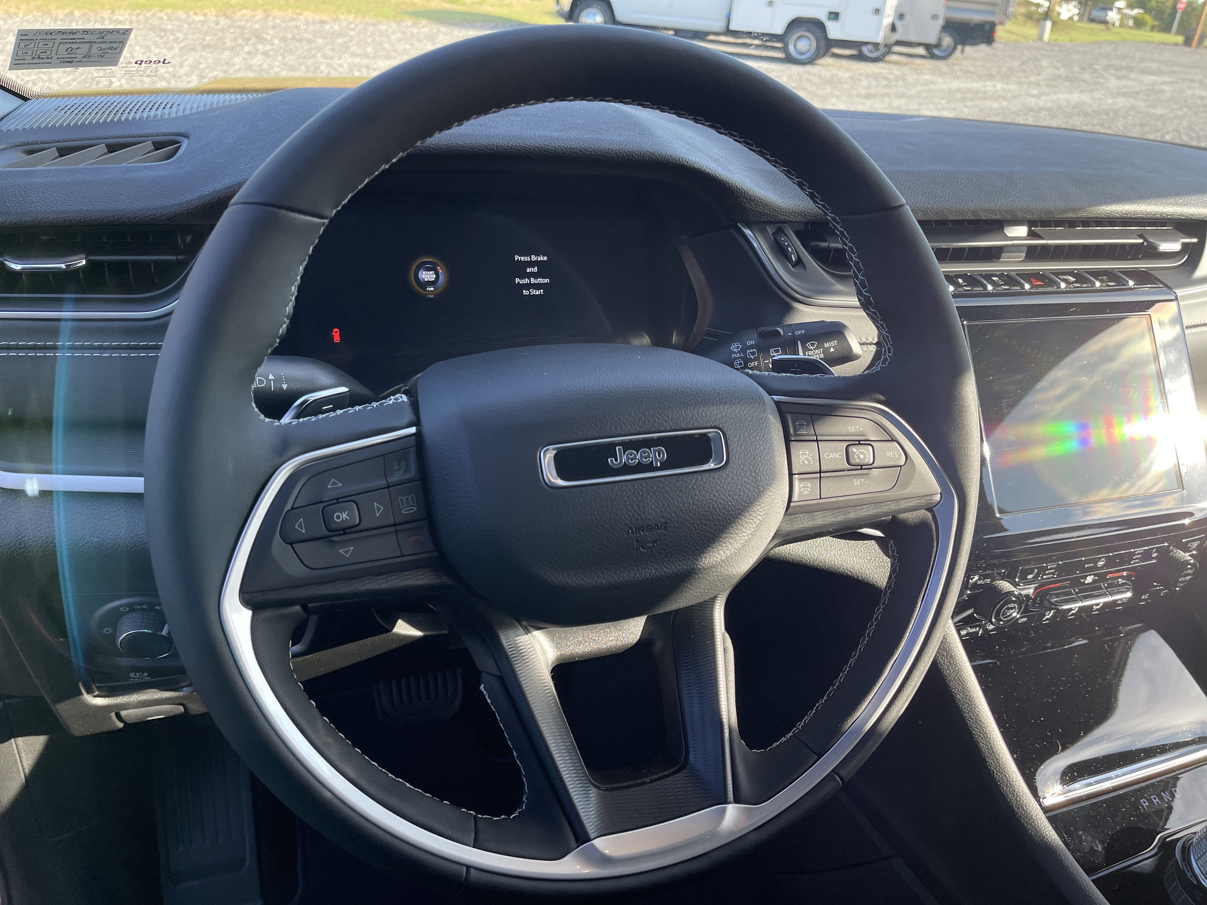 New 2025 Jeep Grand Cherokee Altitude image 17