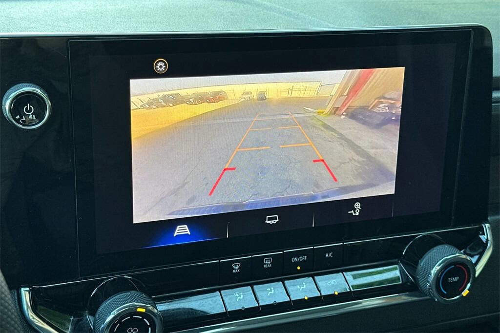 Used 2023 Chevrolet Colorado Trail Boss w/ Advanced Trailering Package image 18