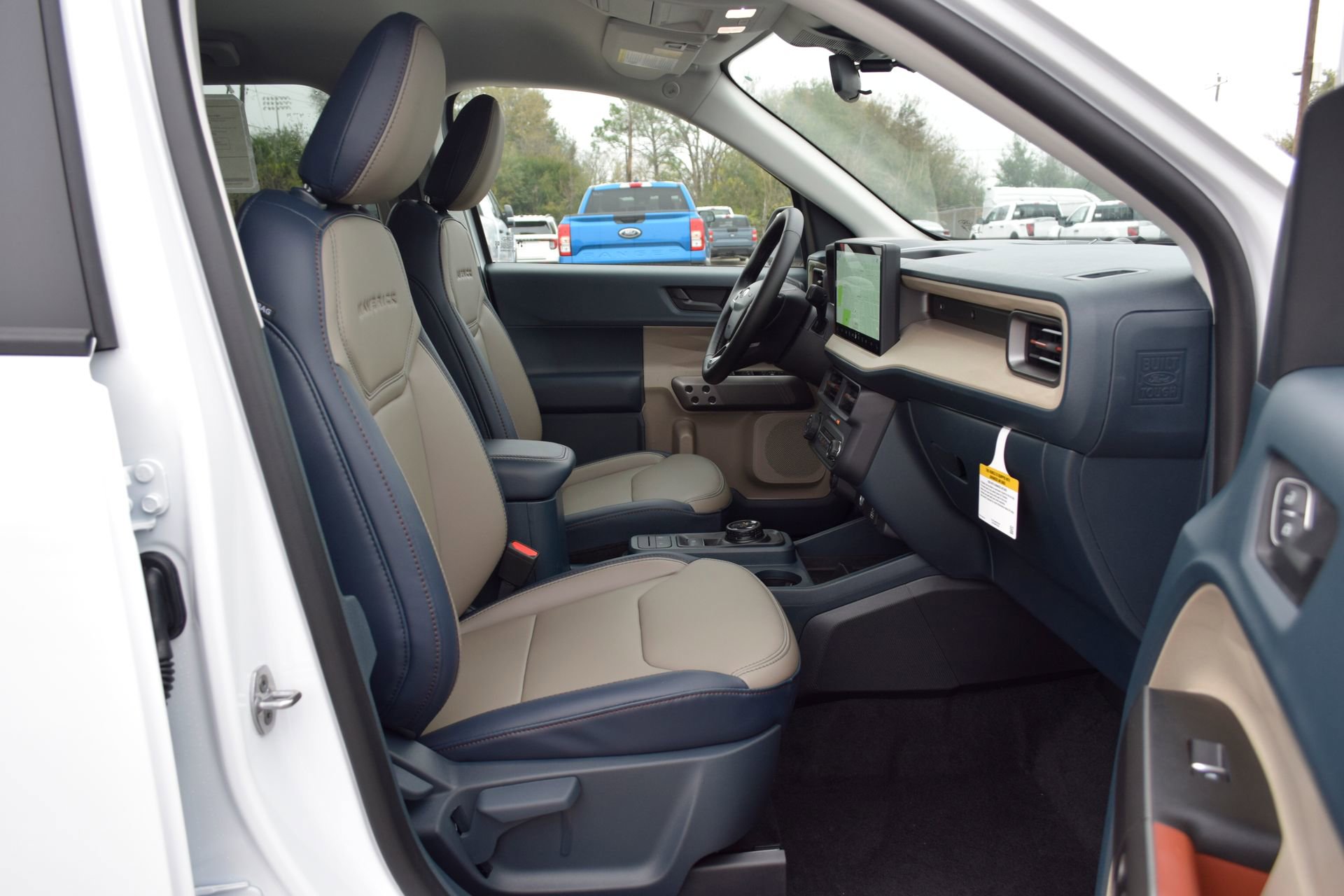 New 2026 Ford Maverick Lariat image 23