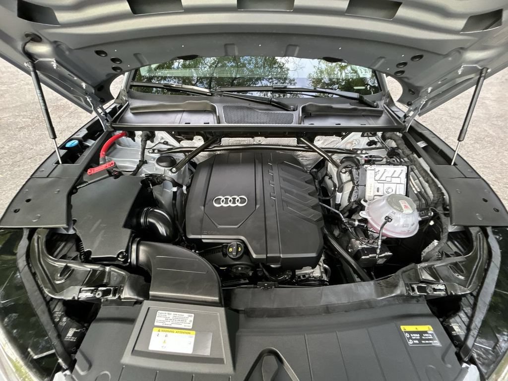 Used 2025 Audi Q5 2.0T Premium Plus AWD/4WD image 14