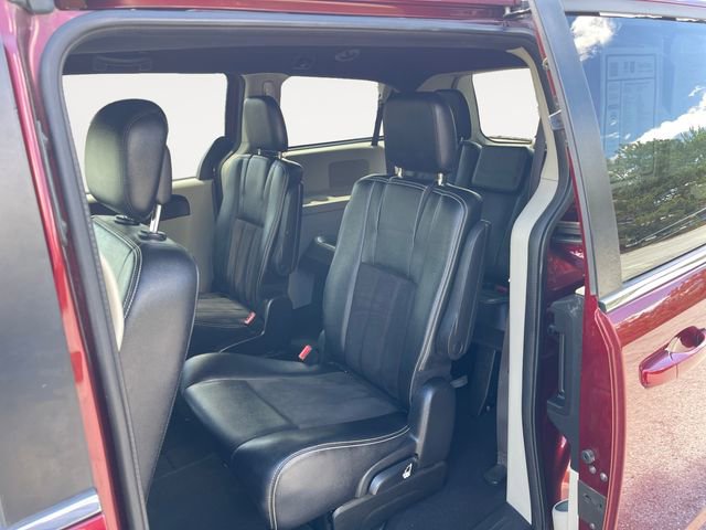 Used 2020 Dodge Grand Caravan SXT FWD image 13